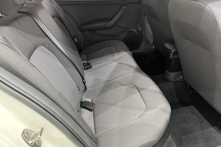 Used Volkswagen Santana 2021 1.5L Automatic Fashion Edition Interior 4