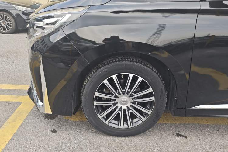 Used GAC Trumpchi M8 2023 Lingxiu Series 390T Prestige Edition Exterior 8