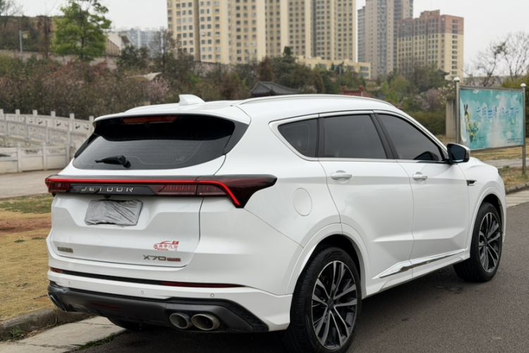 Used JETOUR X70 PLUS 2023 1.6T DCT Stronger PRO 7-Seater