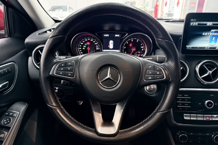 Used Mercedes-Benz GLA 2018 GLA 200 Fashion Model
