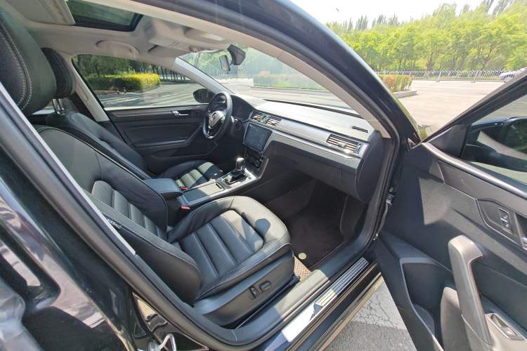 Used Volkswagen Passat 2017 330TSI DSG Luxury Edition