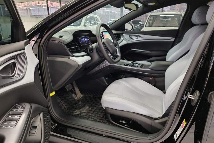 Used BYD Seal 2023 DM-i 1.5L 121km Elite Model