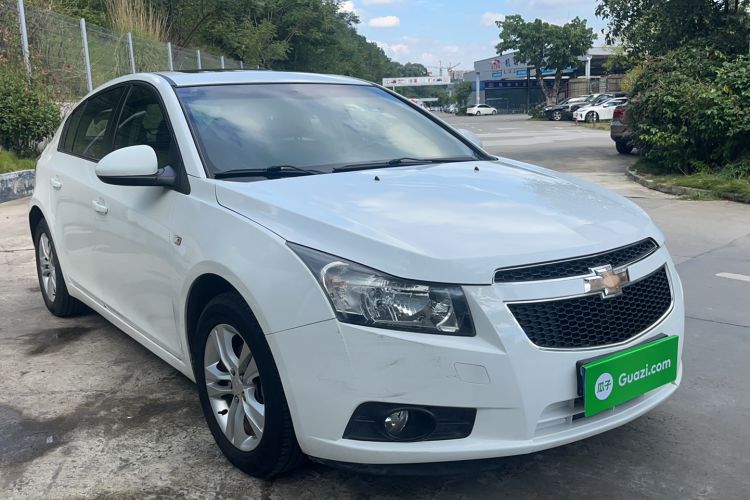 Used Chevrolet Cruze 2015 Hatchback 1.6L Manual Comfort Edition