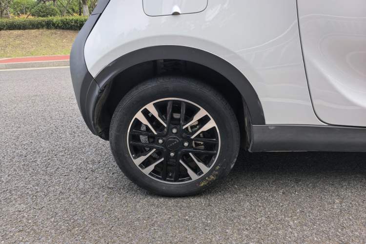 Used Chery New Energy Little Ant 2022 Sweet Pink Edition Half-Sugar Version Lithium Iron Phosphate 30 kW 301 km