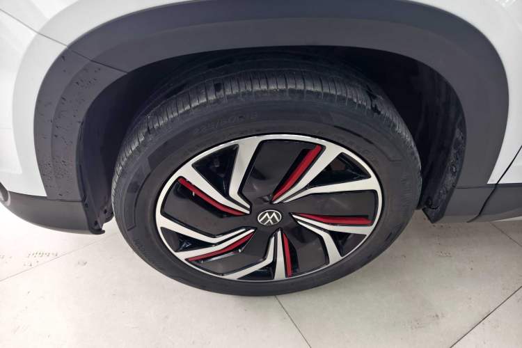 Used Volkswagen Tharu 2023 300TSI Two-Wheel-Drive Full Moon Edition
