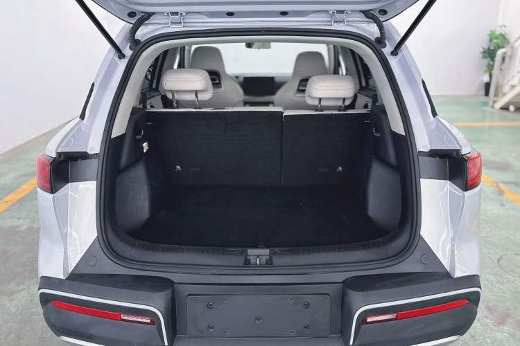 Used BYD Yuan UP 2024 401KM Beyond Edition Interior 3