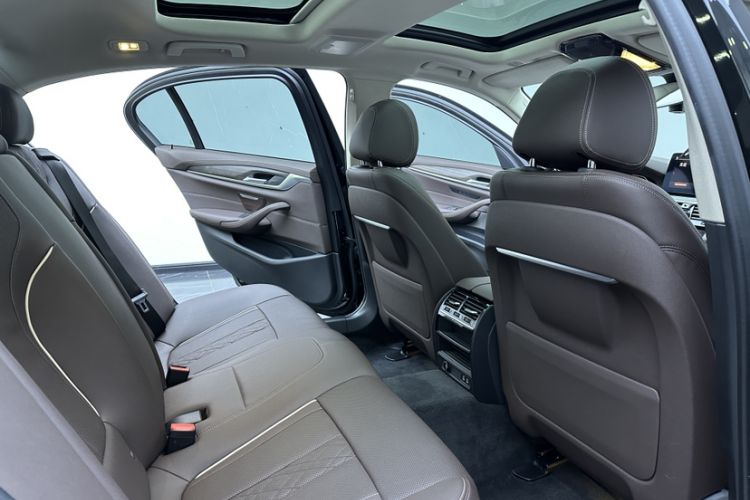 Used BMW 5 Series 2021 530Li Leading Luxury Package
