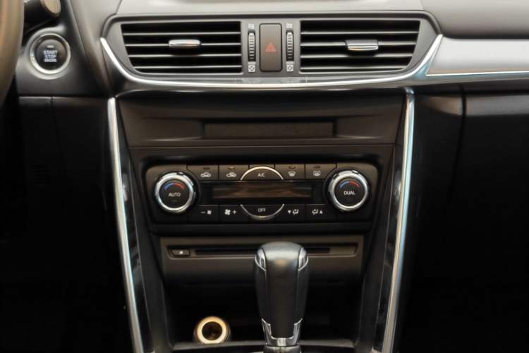 Used Mazda CX-4 2018 2.0L Automatic Two-Wheel Drive Blue Sky Premium Upgrade Version China VI Standard