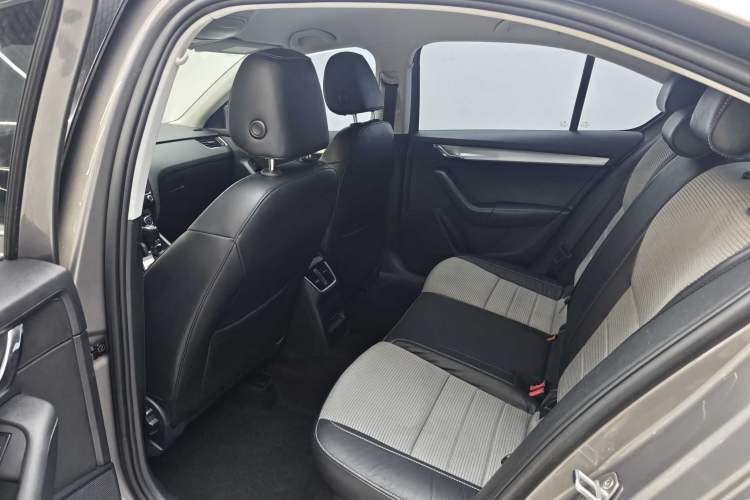 Used Skoda Octavia 2016 1.6L Automatic Chuanxing Edition