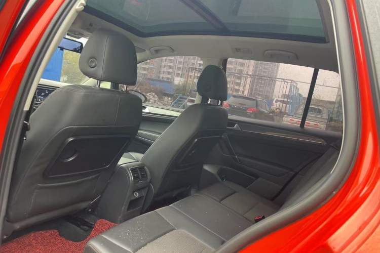 Used Volkswagen Golf Sportsvan 2018 230TSI Automatic Trend Edition
