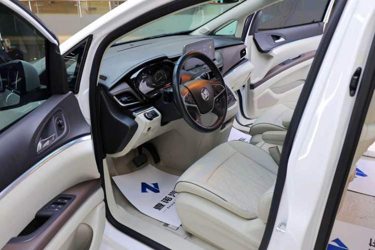 Used Buick GL8 2022 Land Business Class 652T Luxury Model
