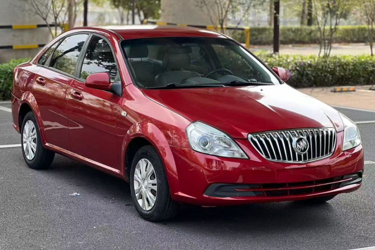 Used Buick Excelle 2015 1.5L Automatic Classic Model Exterior 2