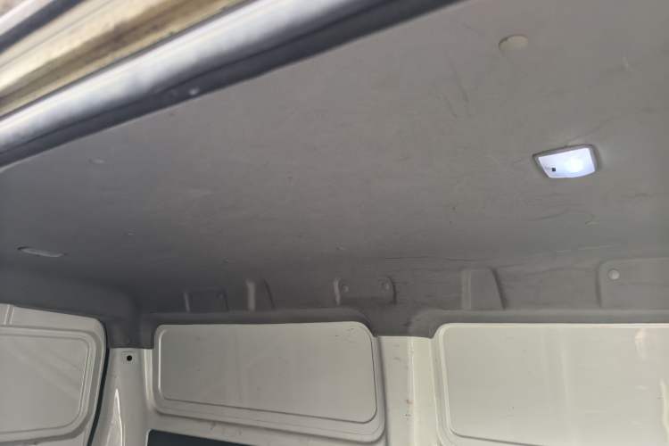 Used Dongfeng Yufeng Yufeng EM26 2023 Standard Edition 41.472 kWh Henan Lithium Power
