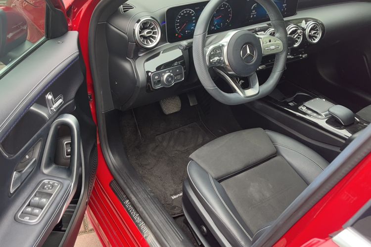 Used Mercedes-Benz A-Class 2020 Restyled A 200 L Sport Sedan Fashion Version
