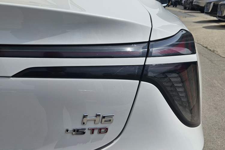 Used Hongqi H6 2024 2.0T ZhiShang Version Exterior 6