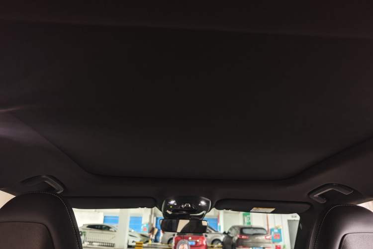 Used Lynk & Co 06 2023 Remix 1.5T Dynamic Halo Headliner