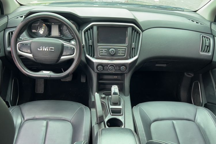 Used JMC Yuhu 7 2020 2.0T Diesel Automatic 4x4 Comfort Edition Short Wheelbase China VI Standard JX4D20A6L