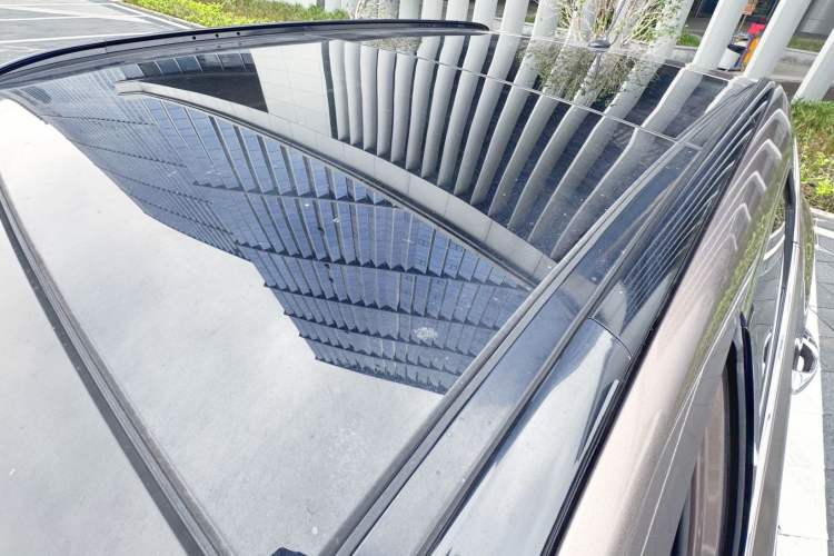 Used Hyundai Santa Fe 2013 Revised Version 2.4L Automatic All-Wheel Drive Luxury Trim
