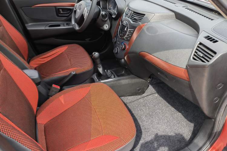 Used FAW Xiali N7 2013 1.3L Manual Luxury Model
