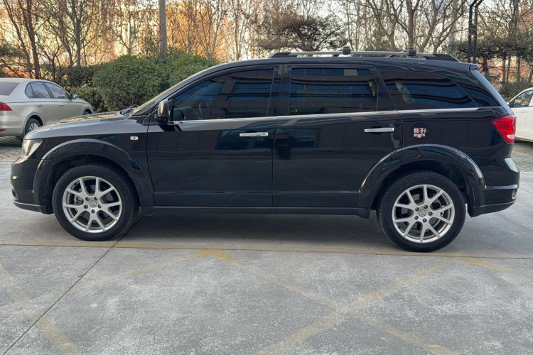 Used Dodge Journey 2015 2.0TD Four-Wheel Drive Luxury Edition
