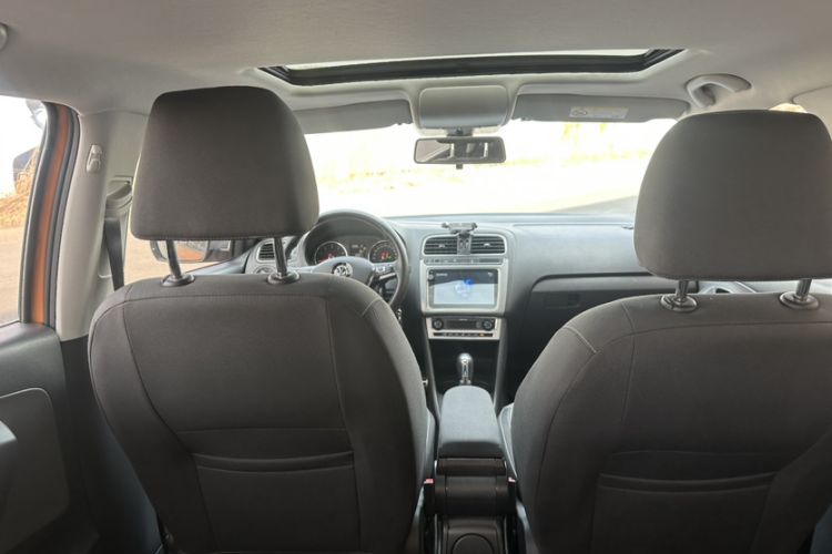 Used Volkswagen Polo 2018 1.5L Cross Polo Automatic
