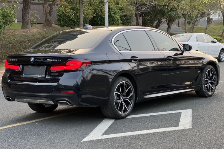 Used BMW 5 Series 2023 530Li Luxury Edition M Sport Package