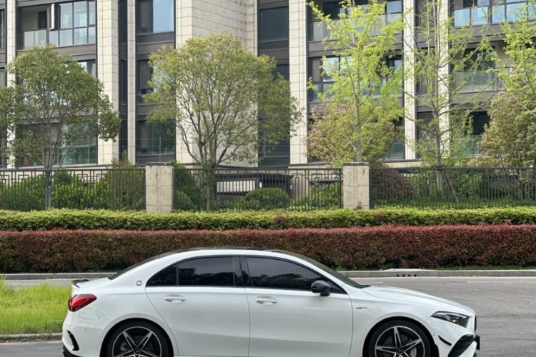 Used Mercedes-Benz A AMG 2025 AMG A 35 L 4MATIC Exterior 1