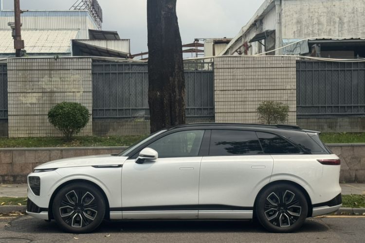 Used XPeng G9 2025 625 Long-Range Max
