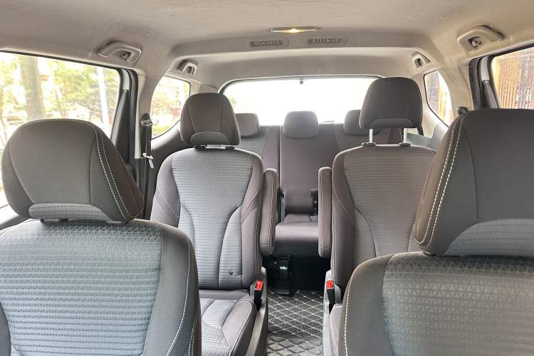 Used Baojun 730 2019 1.5L Manual Fashion Model 7-seater China VI