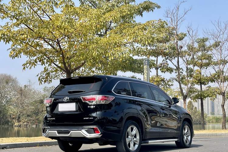 Used Toyota Highlander 2015 2.0T Four-Wheel Drive Luxury Edition 7-Seater