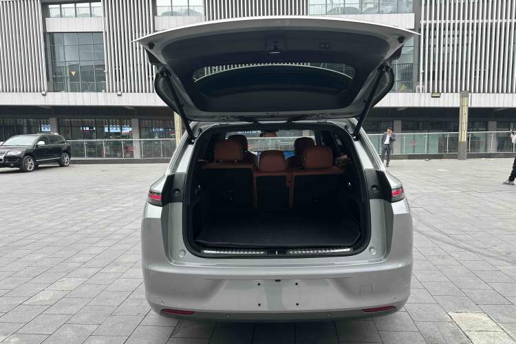 Used Li Auto L7 2023 Pro Model
