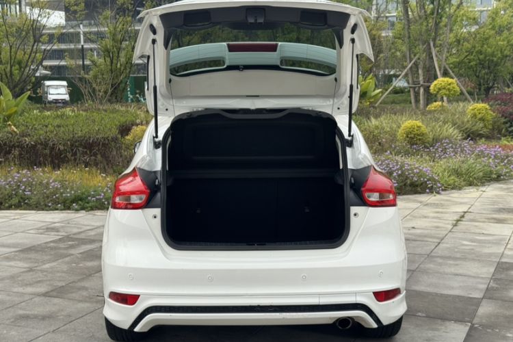 Used Ford Focus 2017 Hatchback EcoBoost 180 Automatic Elite Model Trunk