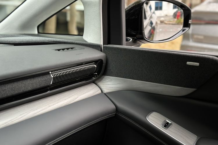 Used XPeng X9 2024 702 Ultra-Long Range Max