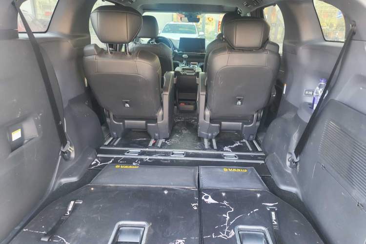 Used Toyota Sienna 2024 2.5L Hybrid Luxury Edition