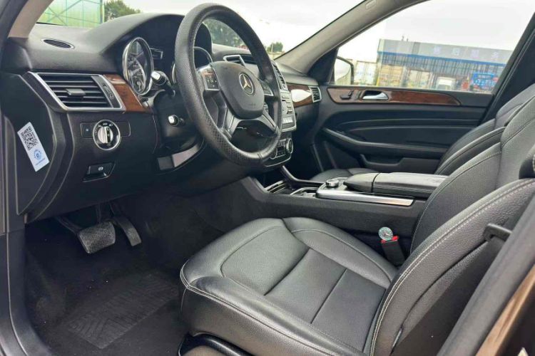 Used Mercedes-Benz M-Class 2014 ML 400 4MATIC Dynamic Model
