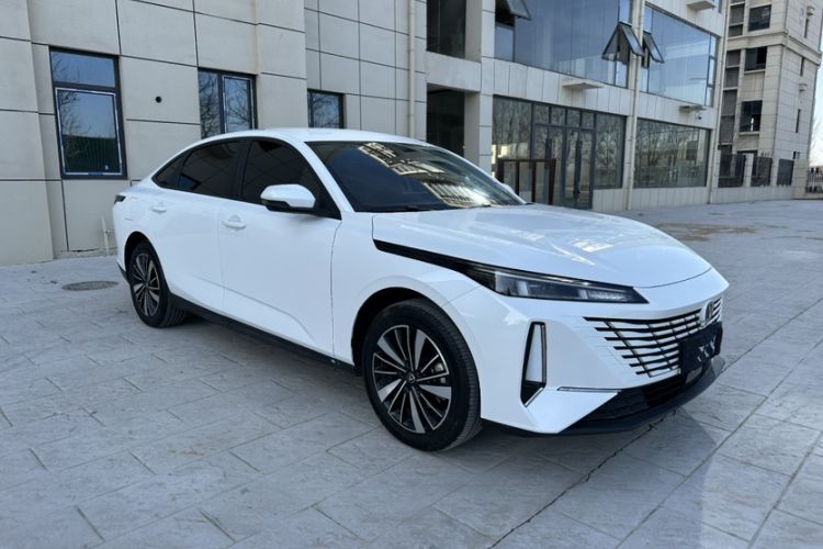 Used Changan Eado PHEV 2025 Smart New Blue Whale 145KM High-Energy Edition