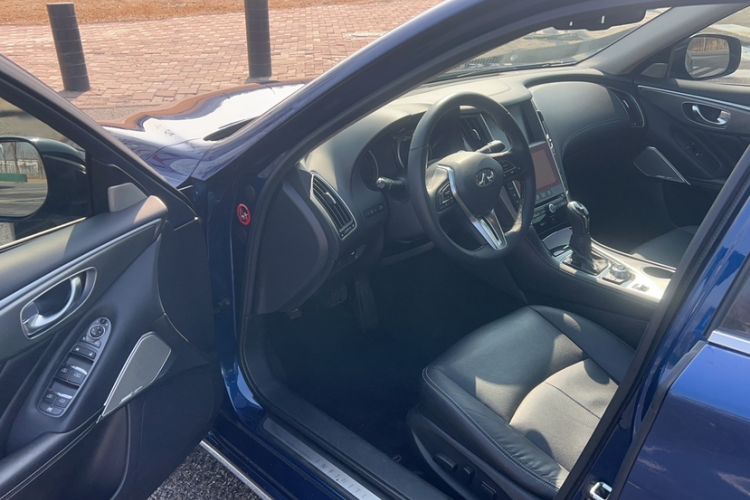 Used Infiniti Q50L 2018 2.0T Enjoyment Edition China V standard