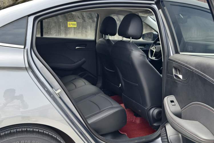 Used Roewe i5 2023 1.5L CVT Luxury Edition
