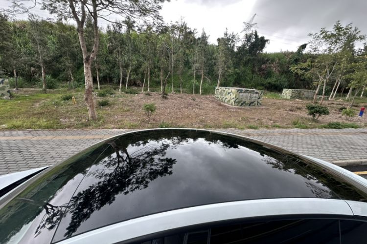 Used Tesla Model Y 2021 Long-Range All-Wheel-Drive Version