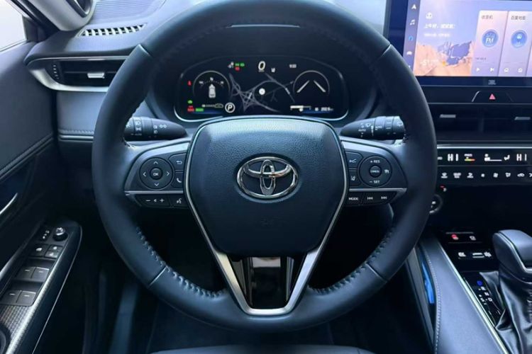 Used Toyota Venza 2023 2.0L CVT Two-Wheel Drive Luxury Edition