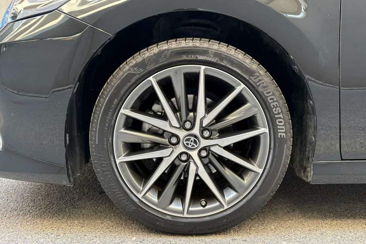 Used Toyota Camry 2021 2.5G Luxury Edition
