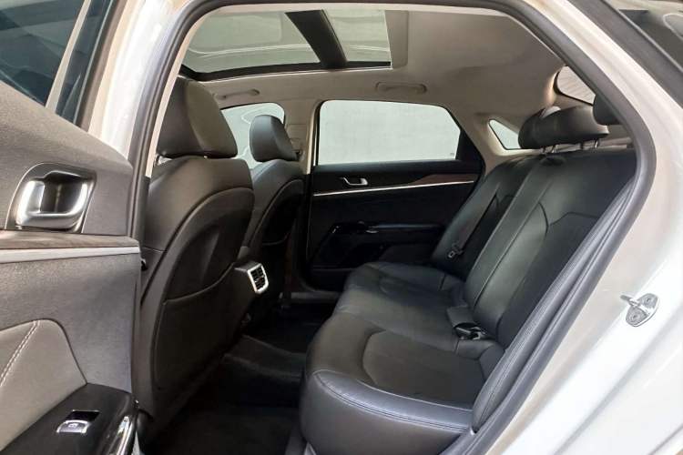 Used Kia K5 2021 380T GT-Line Refreshed Edition Interior 6