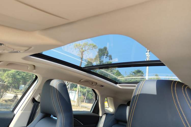 Used Bestune T77 2020 PRO 280 TID Automatic Luxury Model Interior 8