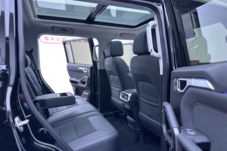 Used JETOUR Traveler 2023 2.0T Four-Wheel Drive Conqueror