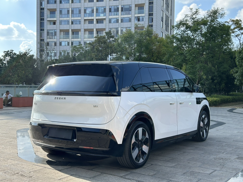 Zeekr MIX 2025 Intelligent Driving Version — снимка 7