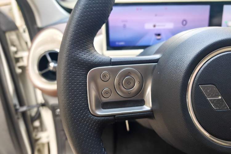 Used Wuling Bingo 2023 333 km Lingxi Connected+ Version Interior 5