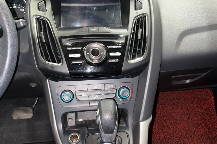 Used Ford Focus 2017 Hatchback 1.6L Automatic Comfort Plus SmartDrive Edition Audio And AC Panel