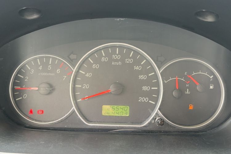 Used Wuling Hongguang 2015 1.5L S Basic Version China V Standard Odometer Close Up