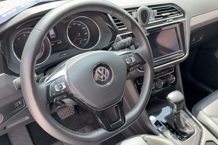 Used Volkswagen Tiguan L 2018 280TSI Automatic Two-Wheel Drive Comfort Edition