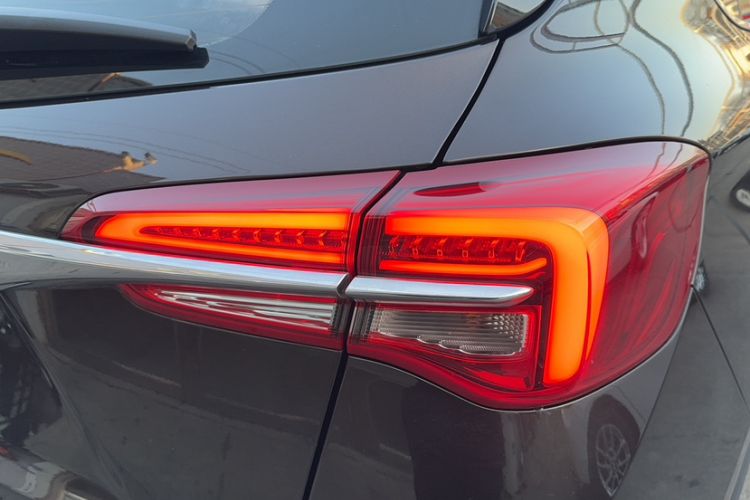 Used Buick Envision 2020 20T Two-Wheel Drive Leading Version
